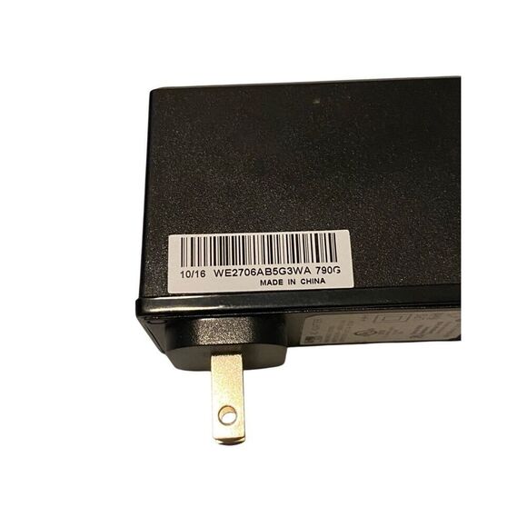 Technicolor DPC3216 DOCSIS 3.0 Cable Modem Embedded Voice Adapter Power Ethernet - Picture 8 of 11